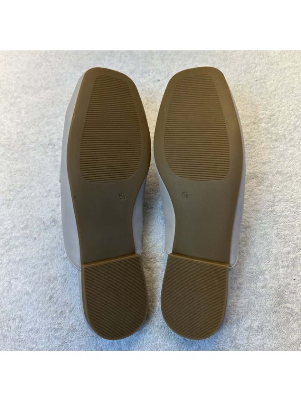 Steve Madden Glacier Slide Mule Bone Gold Chain Decoration Top New Women SZ 6.5 - Picture 5 of 10